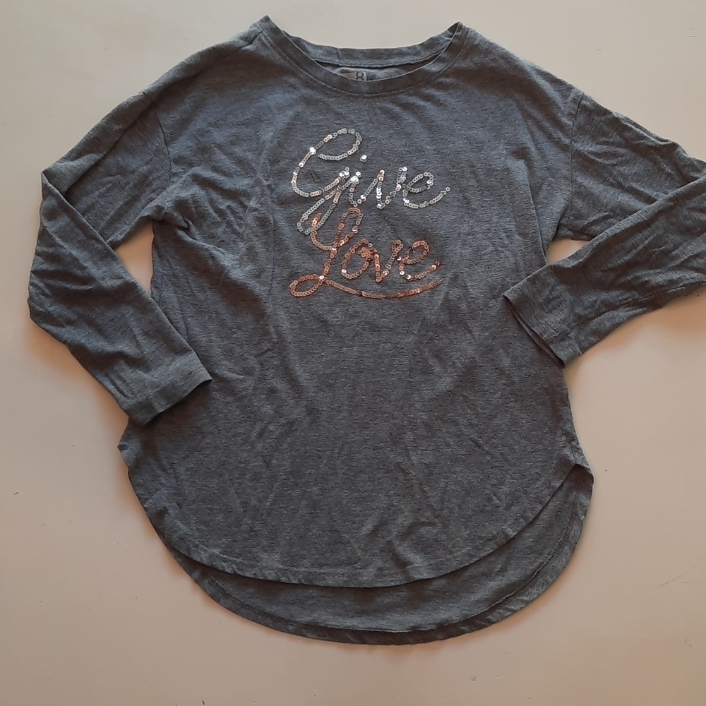 Crazy 8 medium 7 8 gray long sleeve sequin Give Love top